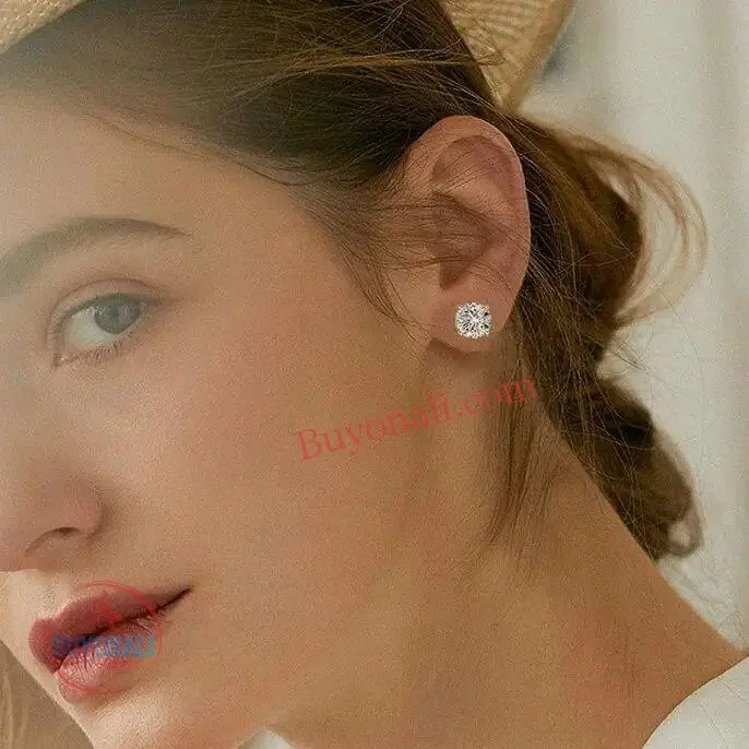 זוג עגילים מואסנייט עם סוגר כסף 925