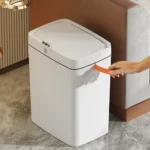 פח אשפה חכם עם חיישן