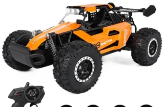 מכונית על שלט עם אורות בפנסים